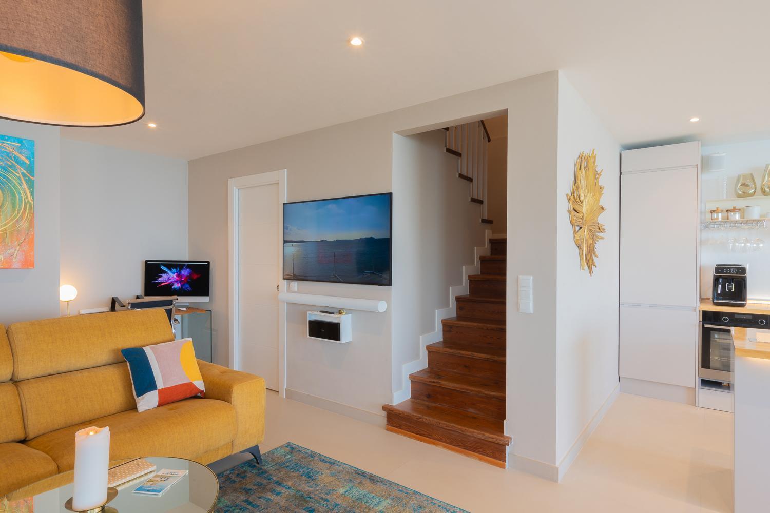 Ferienwohnung Private 250Sqm Garden Duplex, Jacuzzi, Cinema, Sea View Escape Torremolinos Exterior foto