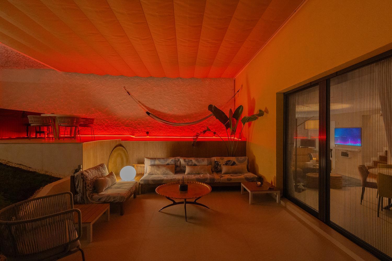 Ferienwohnung Private 250Sqm Garden Duplex, Jacuzzi, Cinema, Sea View Escape Torremolinos Exterior foto