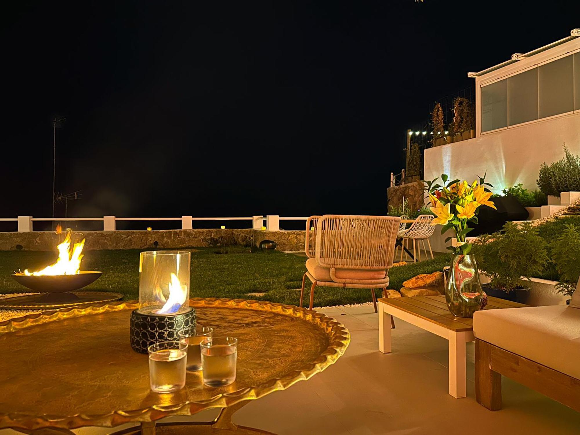 Ferienwohnung Private 250Sqm Garden Duplex, Jacuzzi, Cinema, Sea View Escape Torremolinos Exterior foto