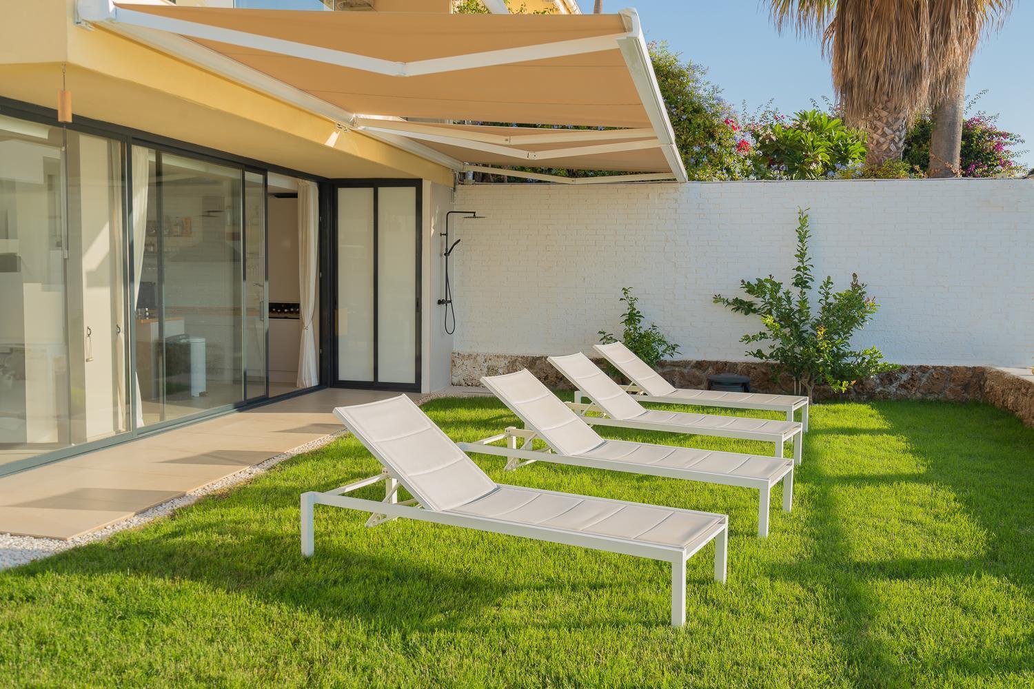 Ferienwohnung Private 250Sqm Garden Duplex, Jacuzzi, Cinema, Sea View Escape Torremolinos Exterior foto